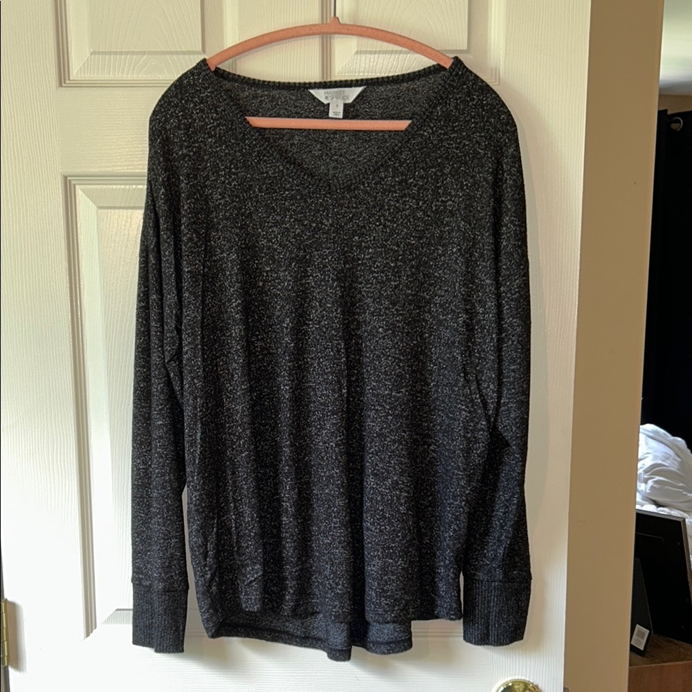 Market & spruce Women's Black Long Sleeve Top